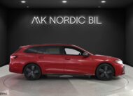 Volkswagen Passat Sportscombi 1.5 eTSI R-Line Värmare Drag